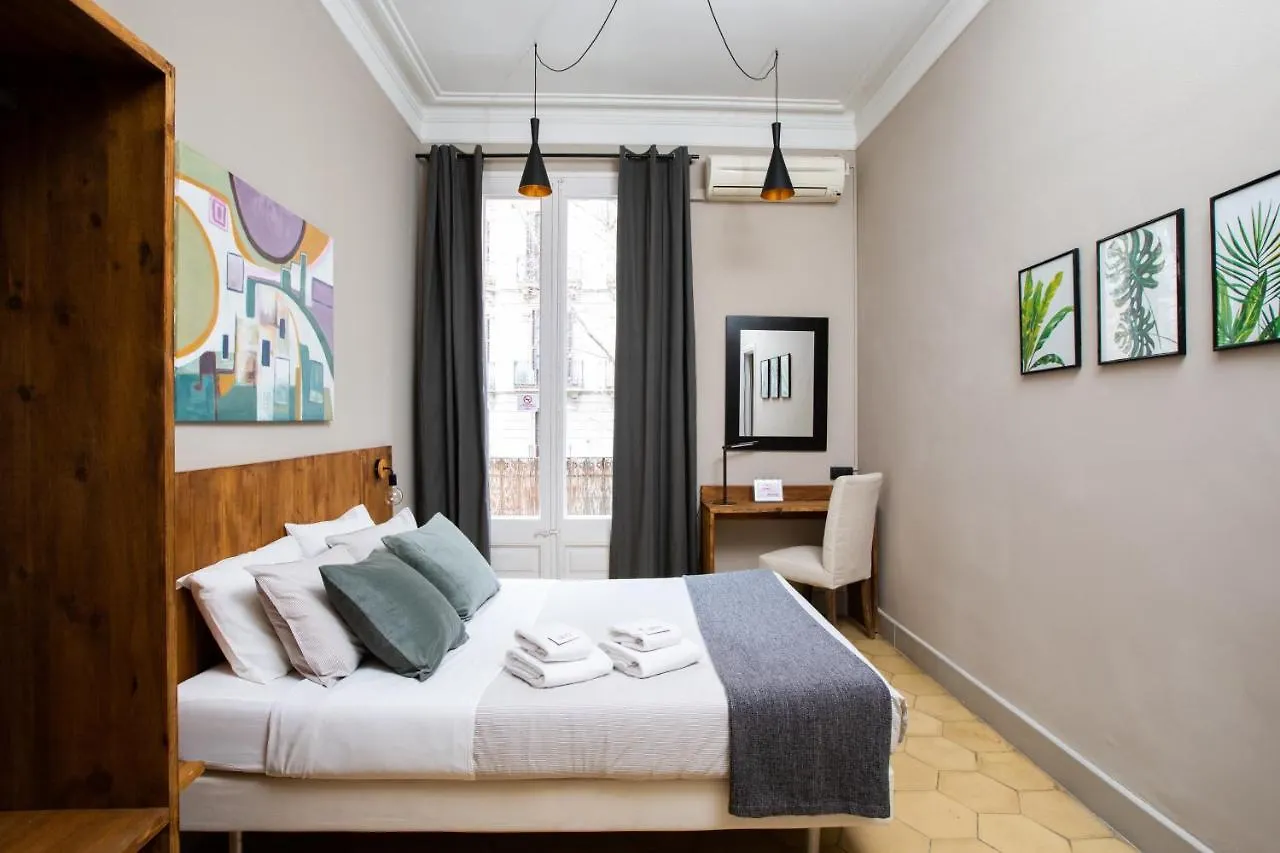Jardinets Guest House Barcelona 2*,