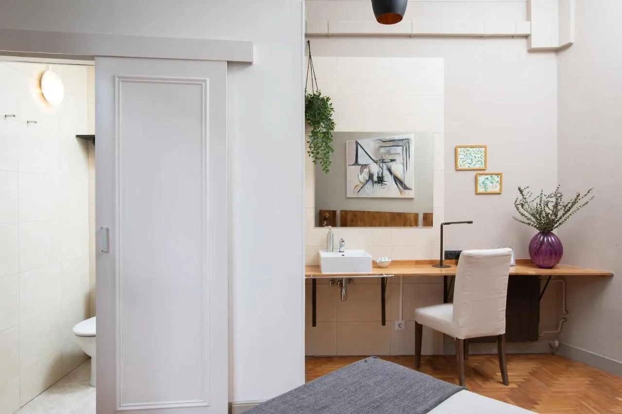 Jardinets Guest House Barcelona Отель типа 